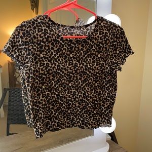 NWOT AE Cheetah Frill Tee